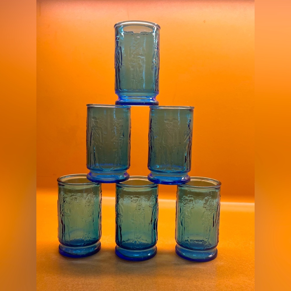 Vintage Wheaton Juice Glass Blue Revolutionary Soldiers No Chips Or Cracks.